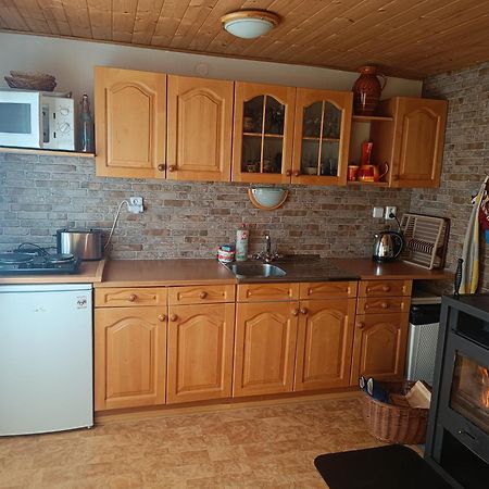 Chata Lazne Evzenie Klasterec Nad Ohri Klásterec nad Ohrí Exterior foto