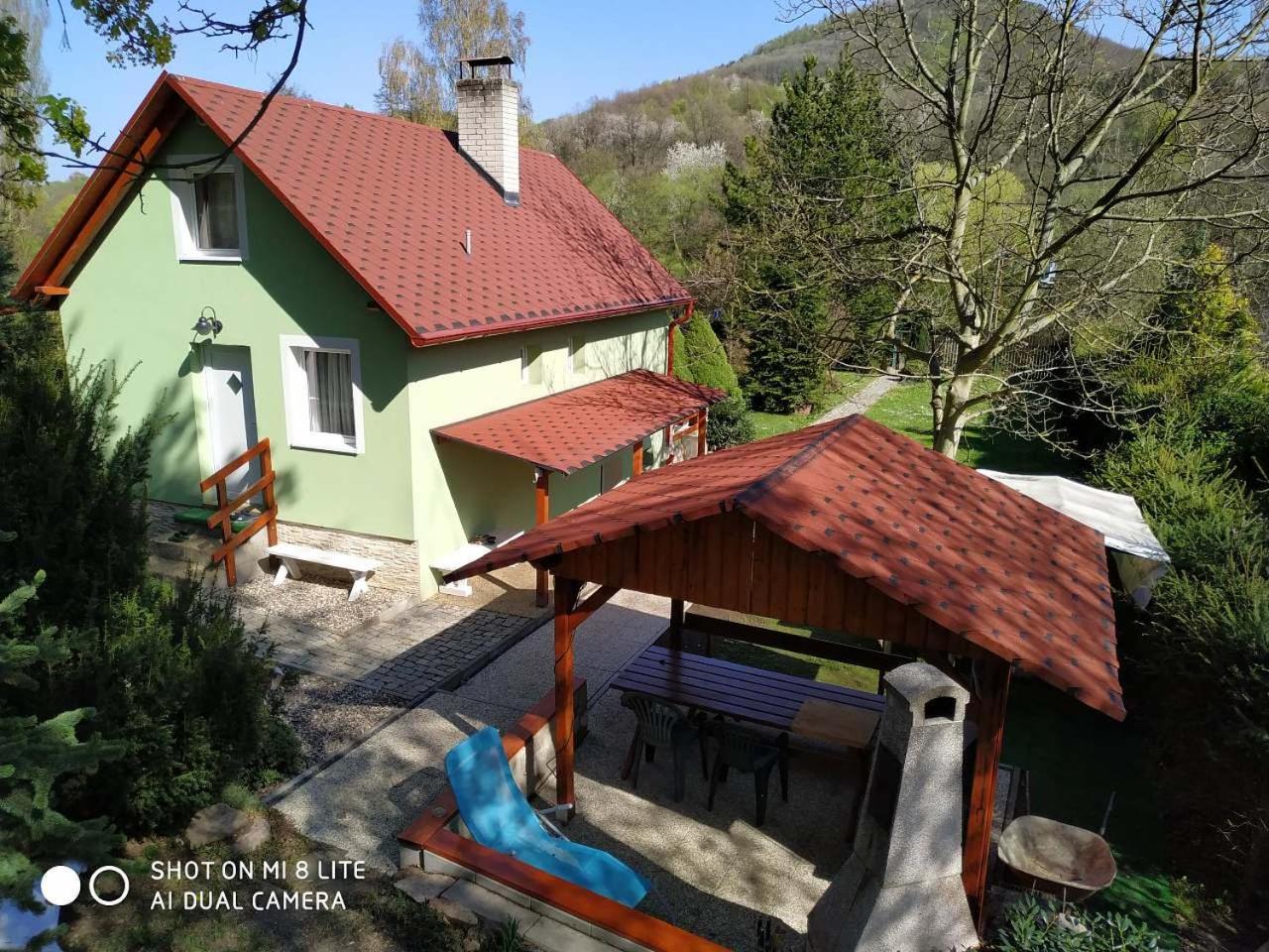 Chata Lazne Evzenie Klasterec Nad Ohri Klásterec nad Ohrí Exterior foto