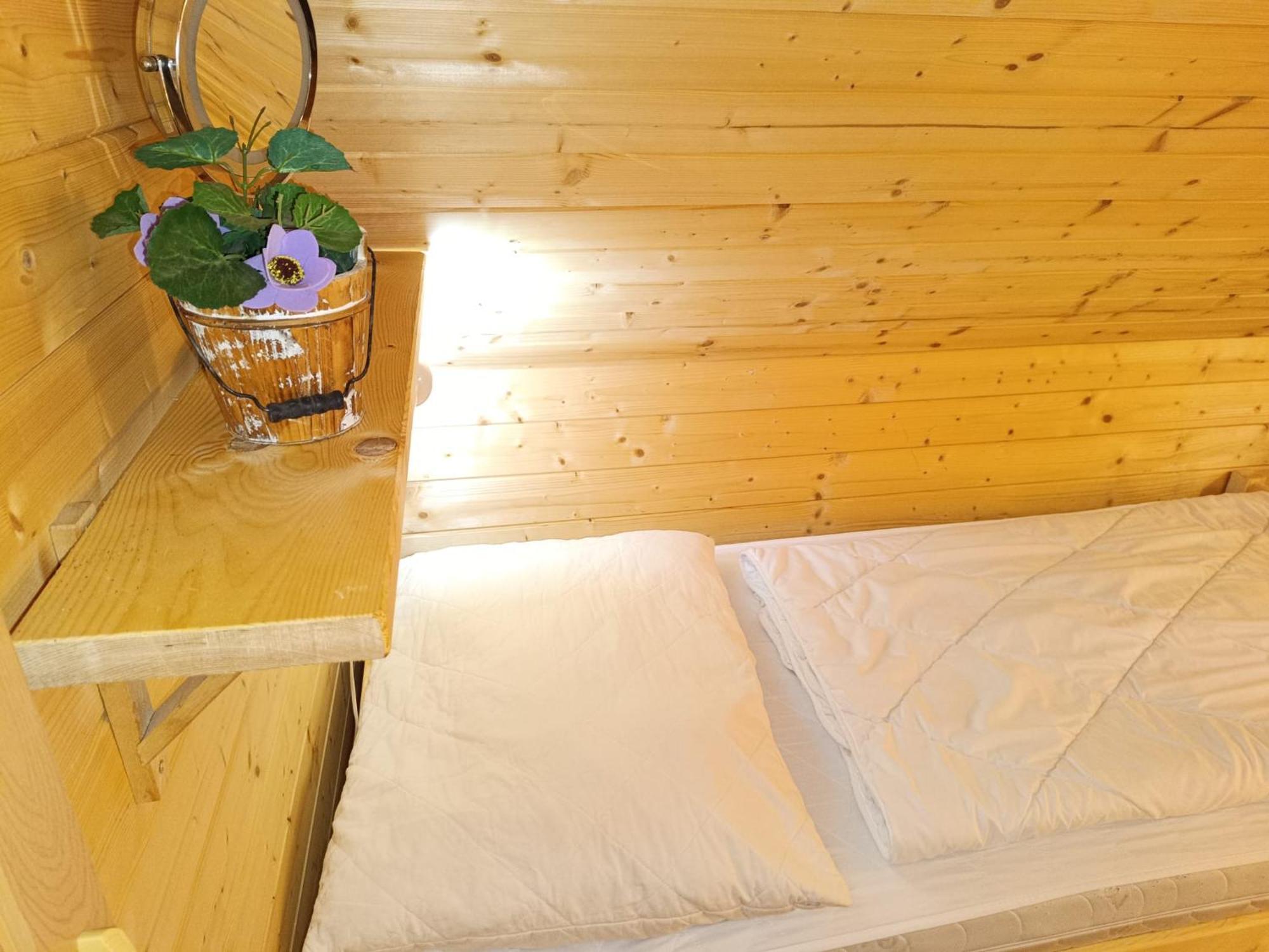 Chata Lazne Evzenie Klasterec Nad Ohri Klásterec nad Ohrí Exterior foto